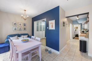 Photo 19- click for photo gallery